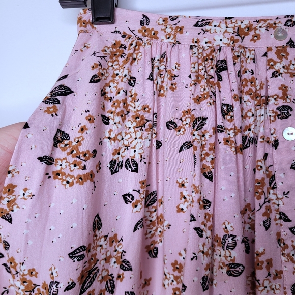 2/$30 🌻 | Minkpink | Pink Floral Button Skirt - Picture 2 of 13